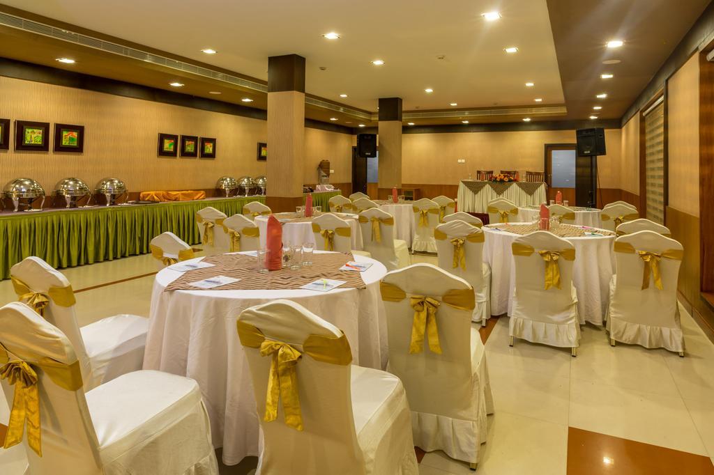 Rustic Leisures Llp Kochi Exterior foto