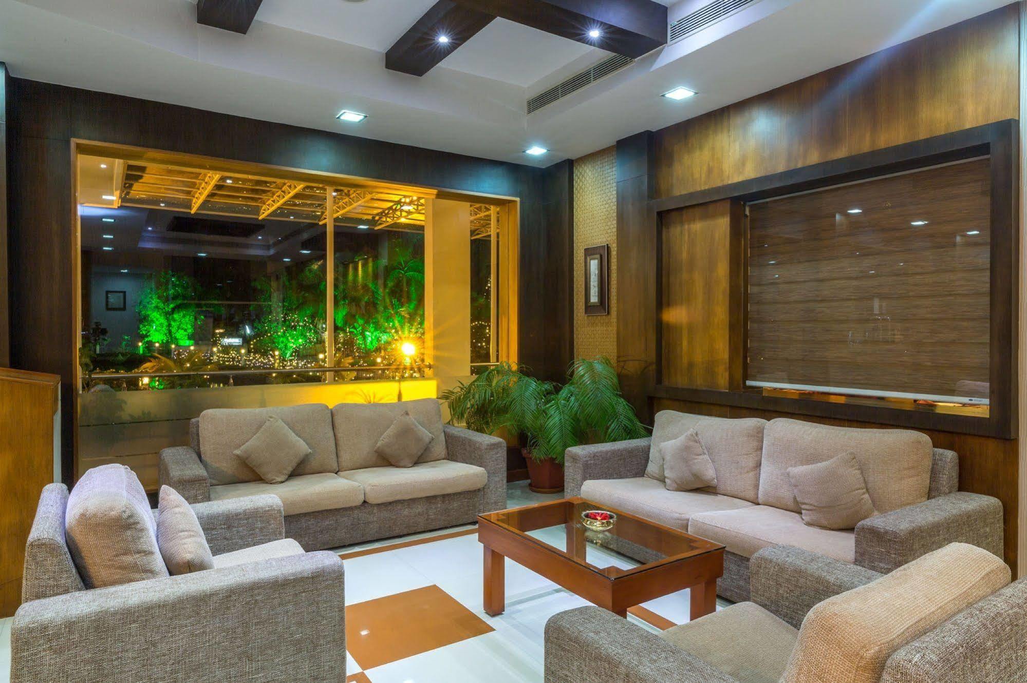 Rustic Leisures Llp Kochi Exterior foto