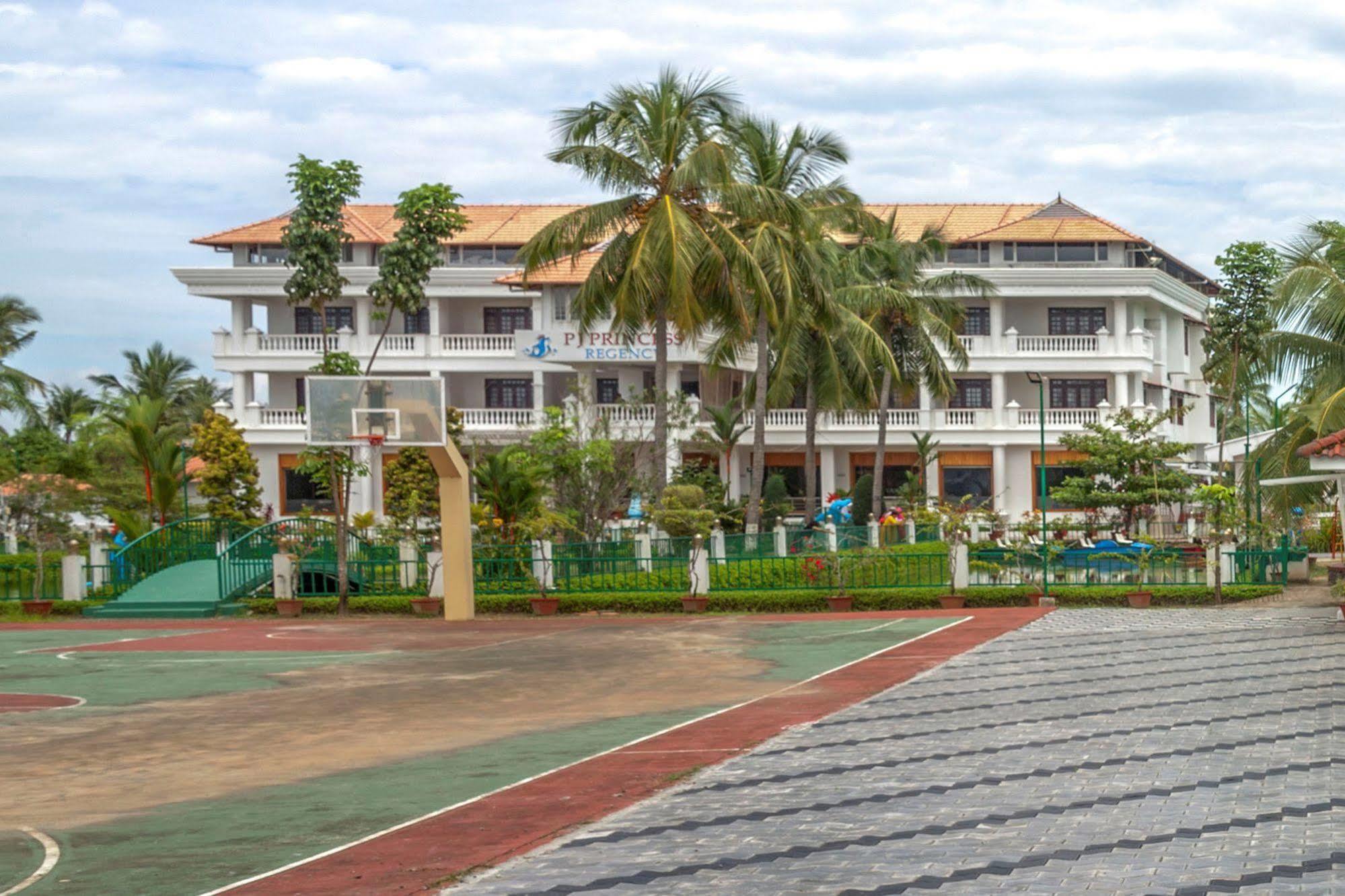 Rustic Leisures Llp Kochi Exterior foto